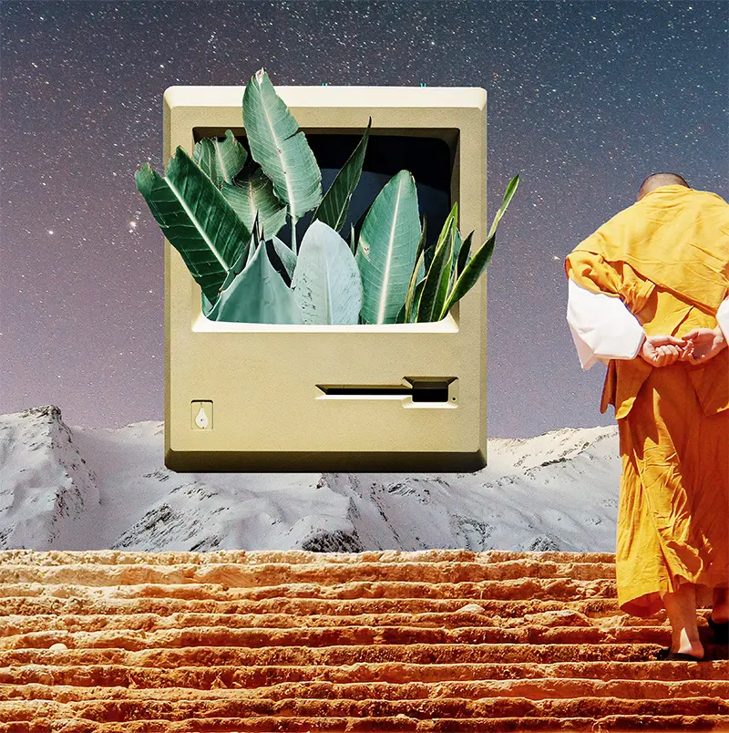 Ein alter PC schwebt in der Luft, Pflanzen kommen heraus. Rechts daneben geht ein Mönch die Stiegen hoch
